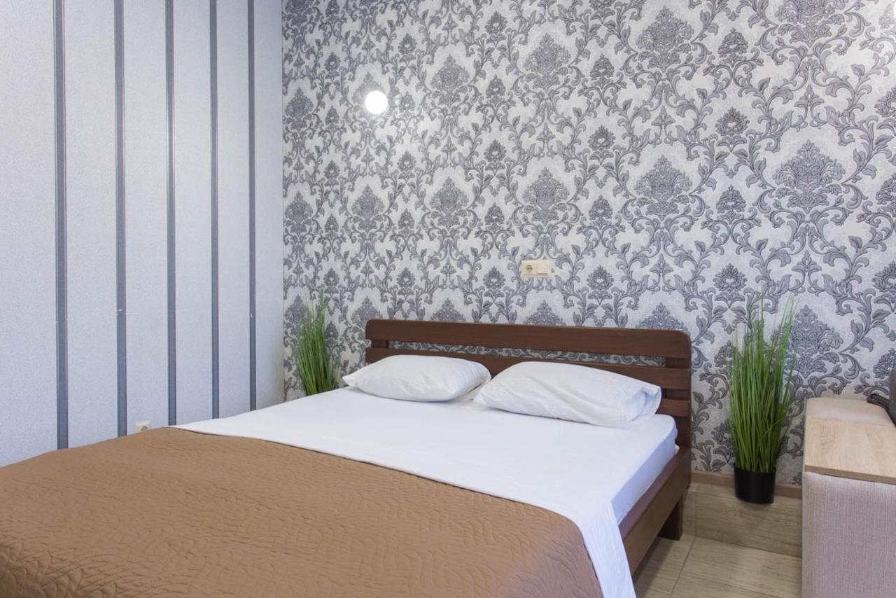 Well Located Studio - Yaroslavska Str. 21 Kharkiv Exterior photo