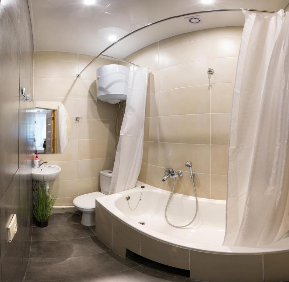 Well Located Studio - Yaroslavska Str. 21 Kharkiv Exterior photo