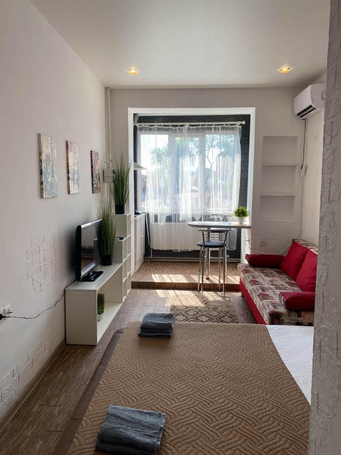 Well Located Studio - Yaroslavska Str. 21 Kharkiv Exterior photo