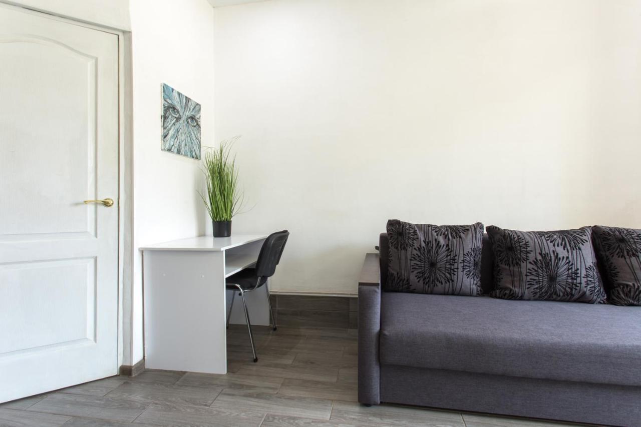 Well Located Studio - Yaroslavska Str. 21 Kharkiv Exterior photo