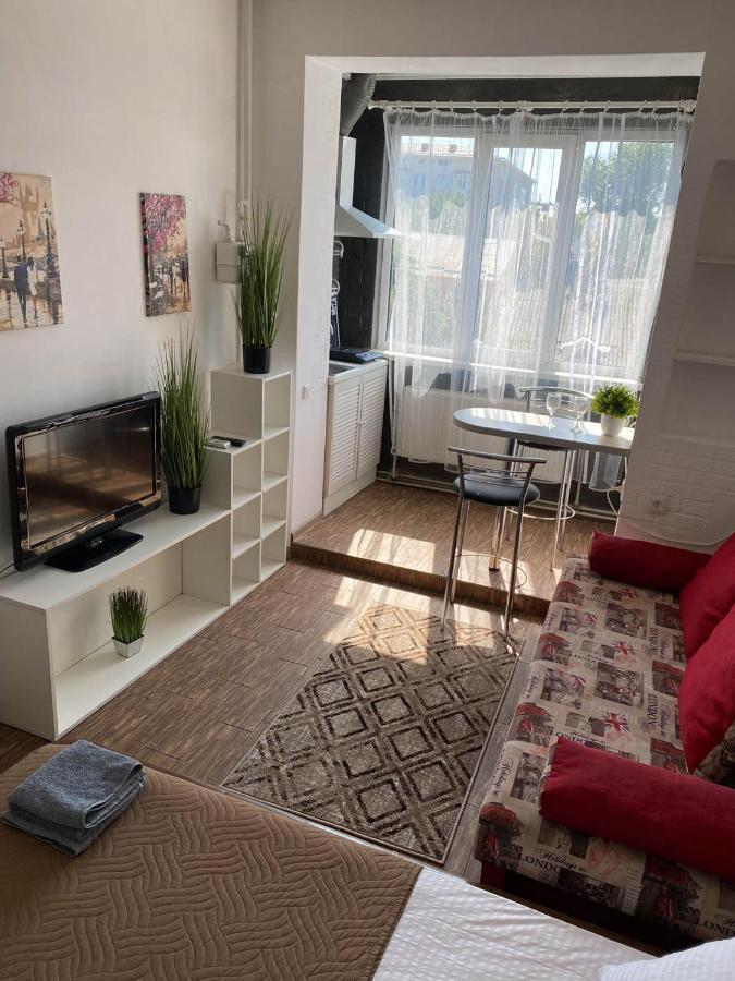 Well Located Studio - Yaroslavska Str. 21 Kharkiv Exterior photo